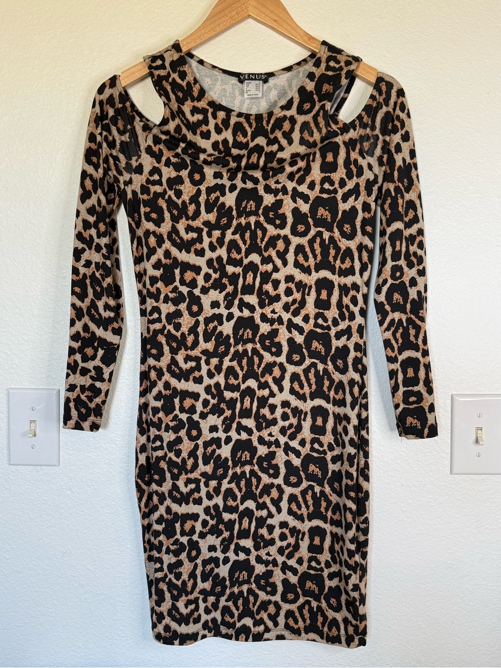 Venus Leopard Print Cold Shoulder Long Sleeve Bodycon Mini Dress Women’s Size S